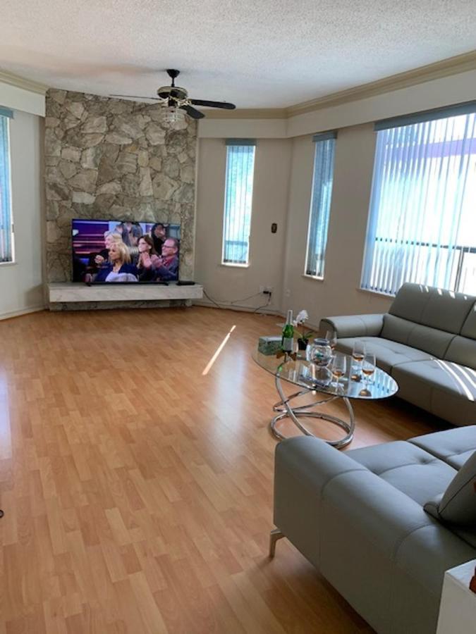Spacious 4-bedroom Home, Ideal For A Family/group Vancouver