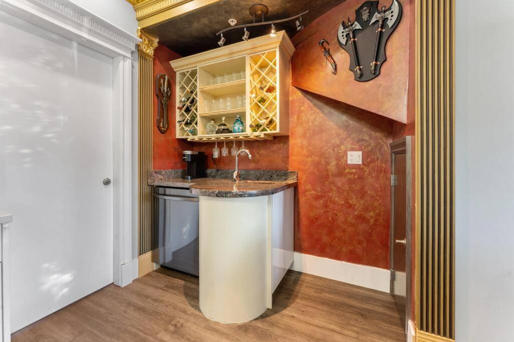 Luxury In Holiday home Vancouver