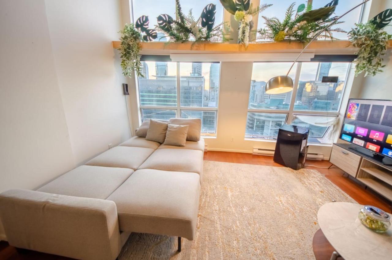 Loft In Downtown With Free Parking *