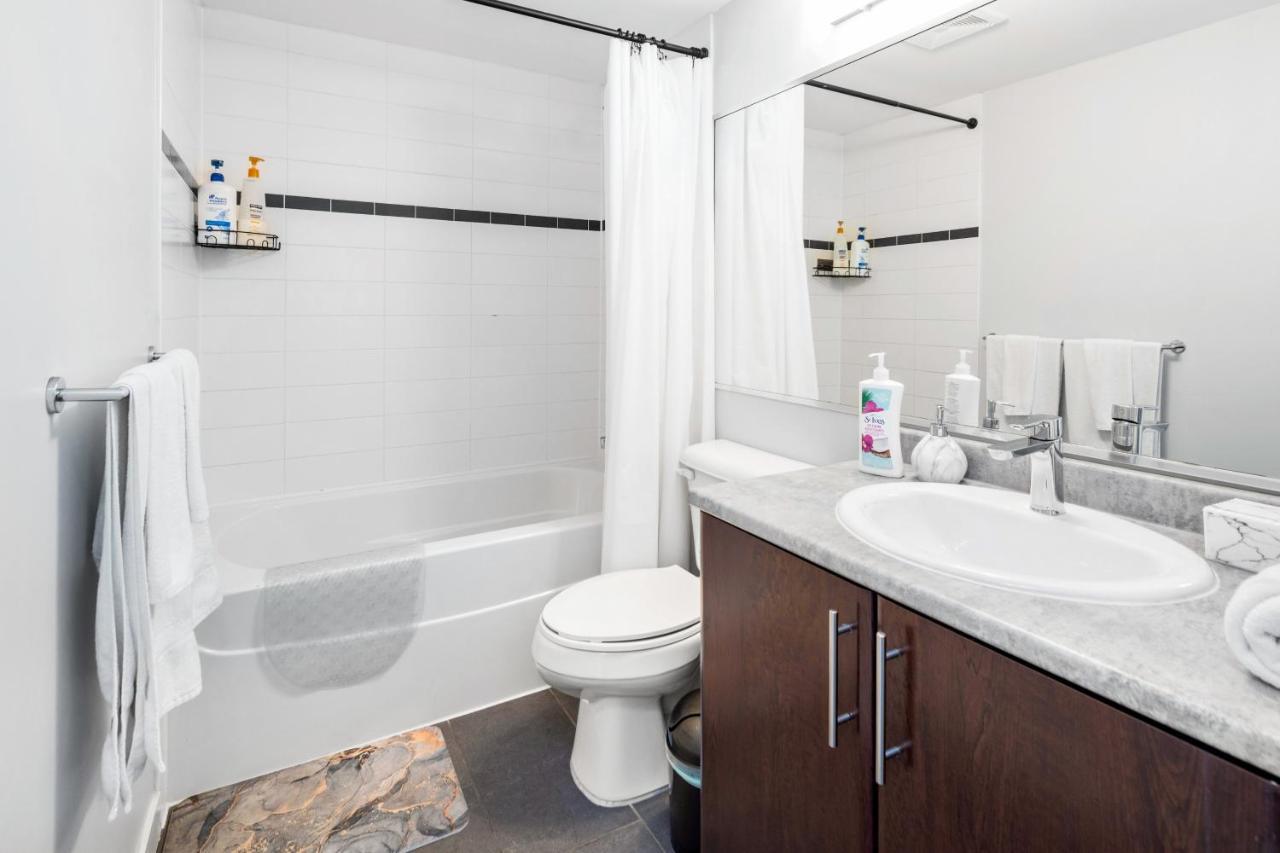 Gardenview Modern With Parking, Gym, Pool, Ac * Vancouver
