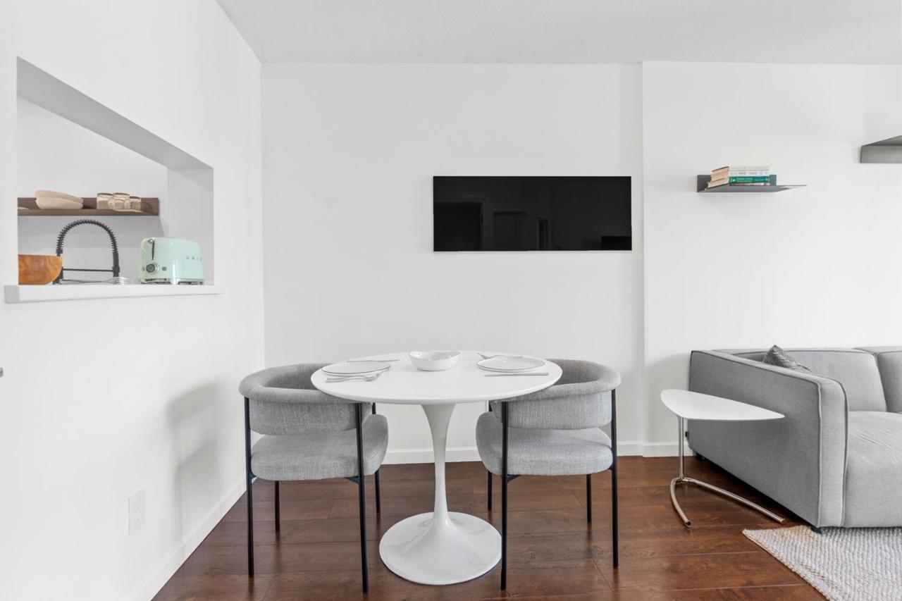 Downtown Luxury 1br Coal Harbour * Vancouver