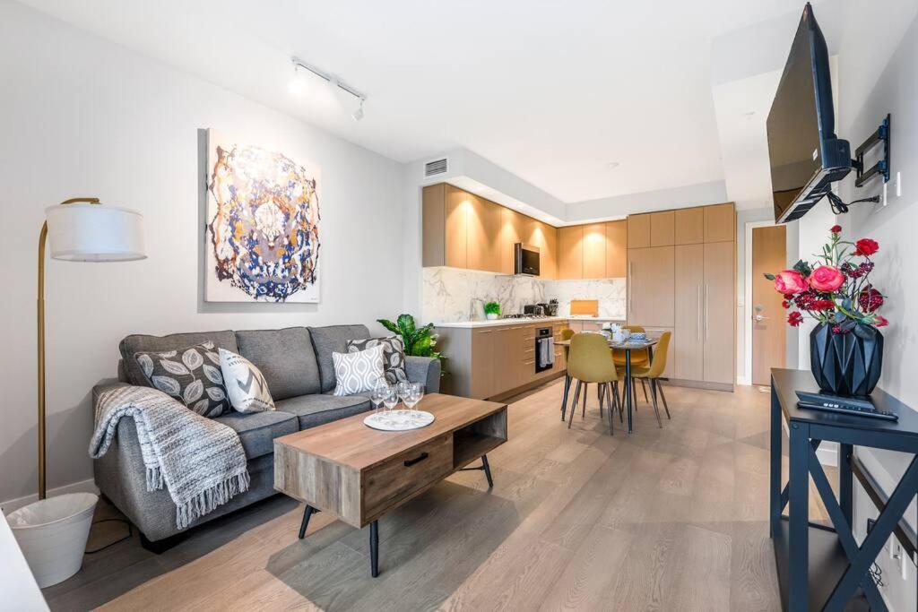Modern Comfort At Ubc: 1br Near Campus *