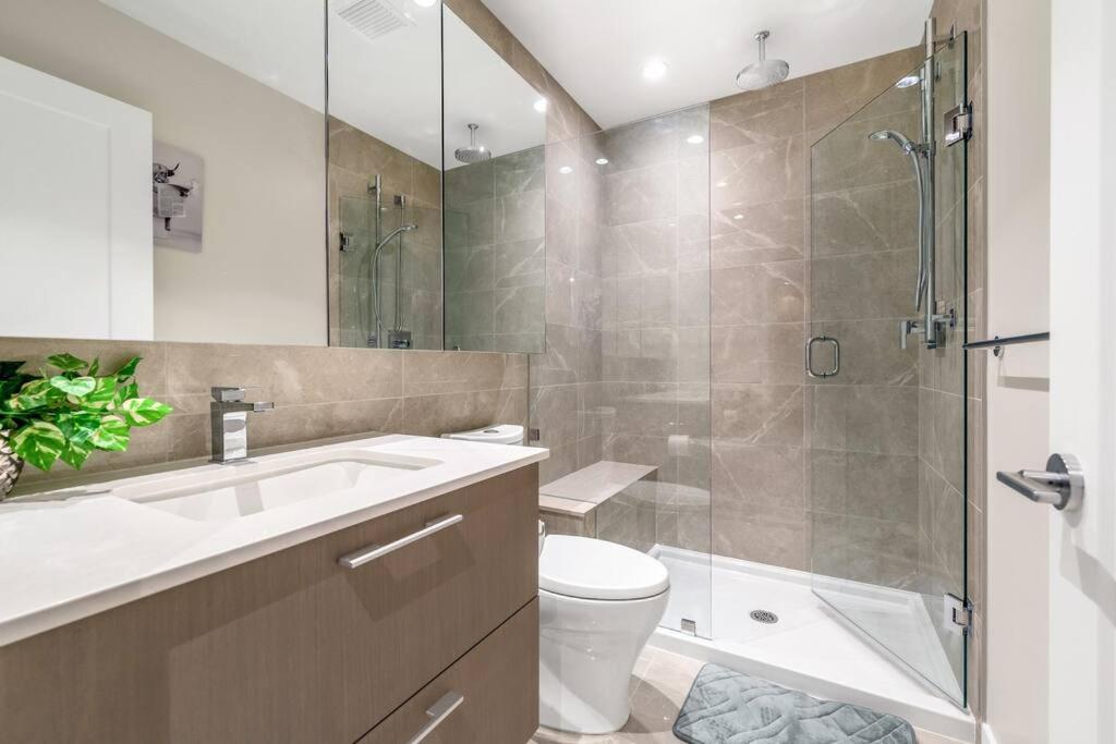 Apartment Modern Comfort At Ubc: 1br Near Campus Vancouver