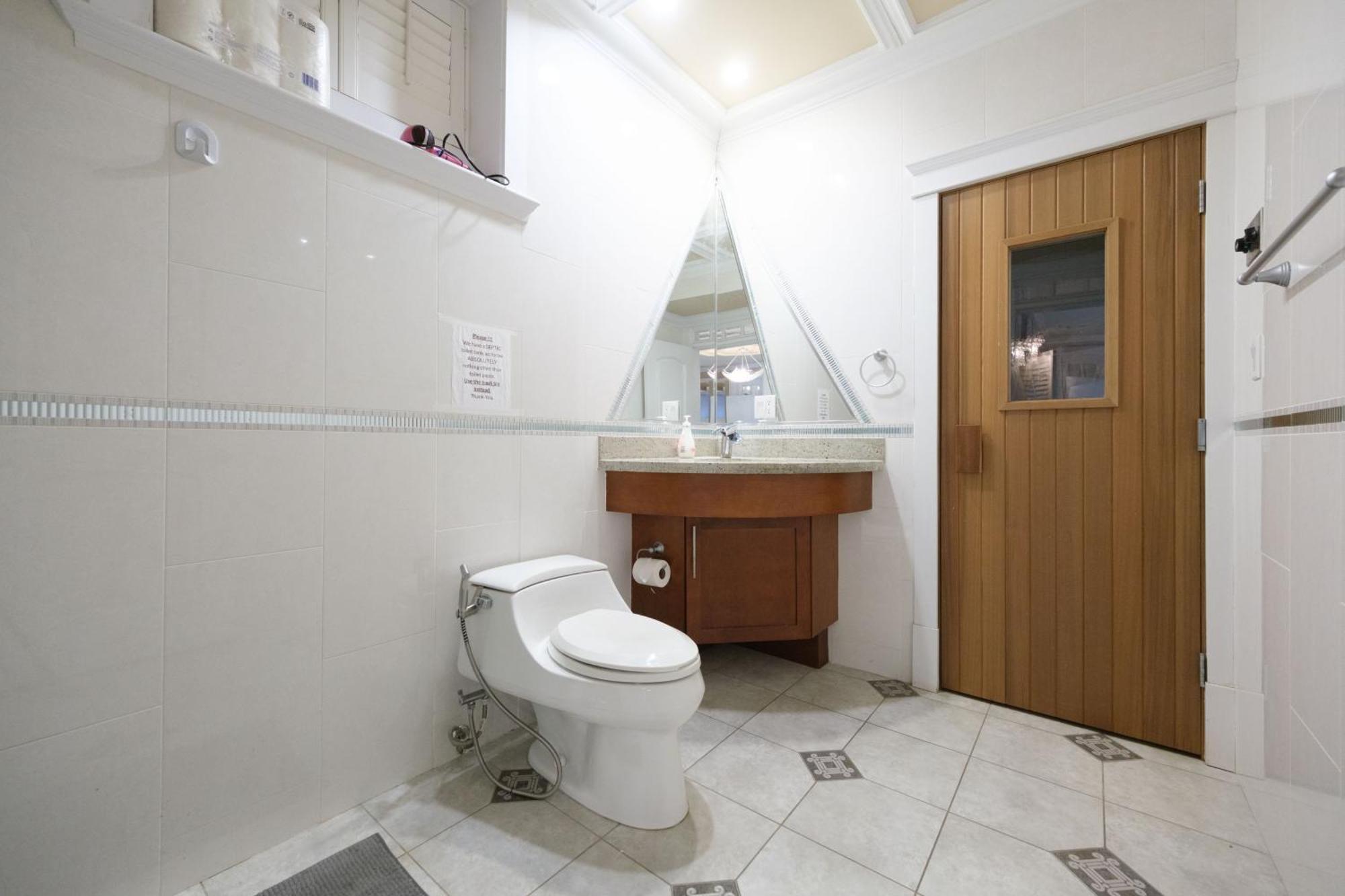 Oakridge Luxury Homestay * Vancouver