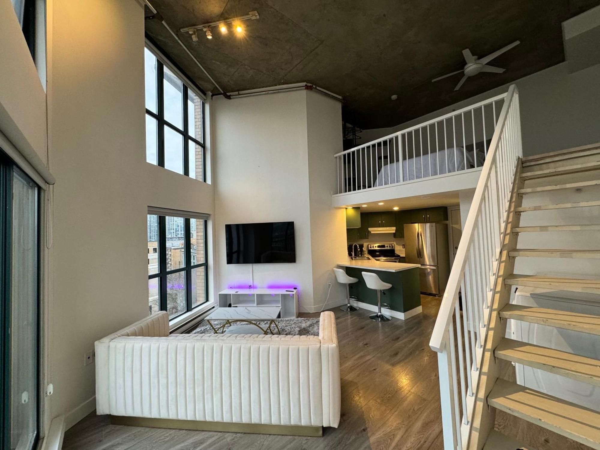 Apartment Luxury Loft In Downtown Vancouver