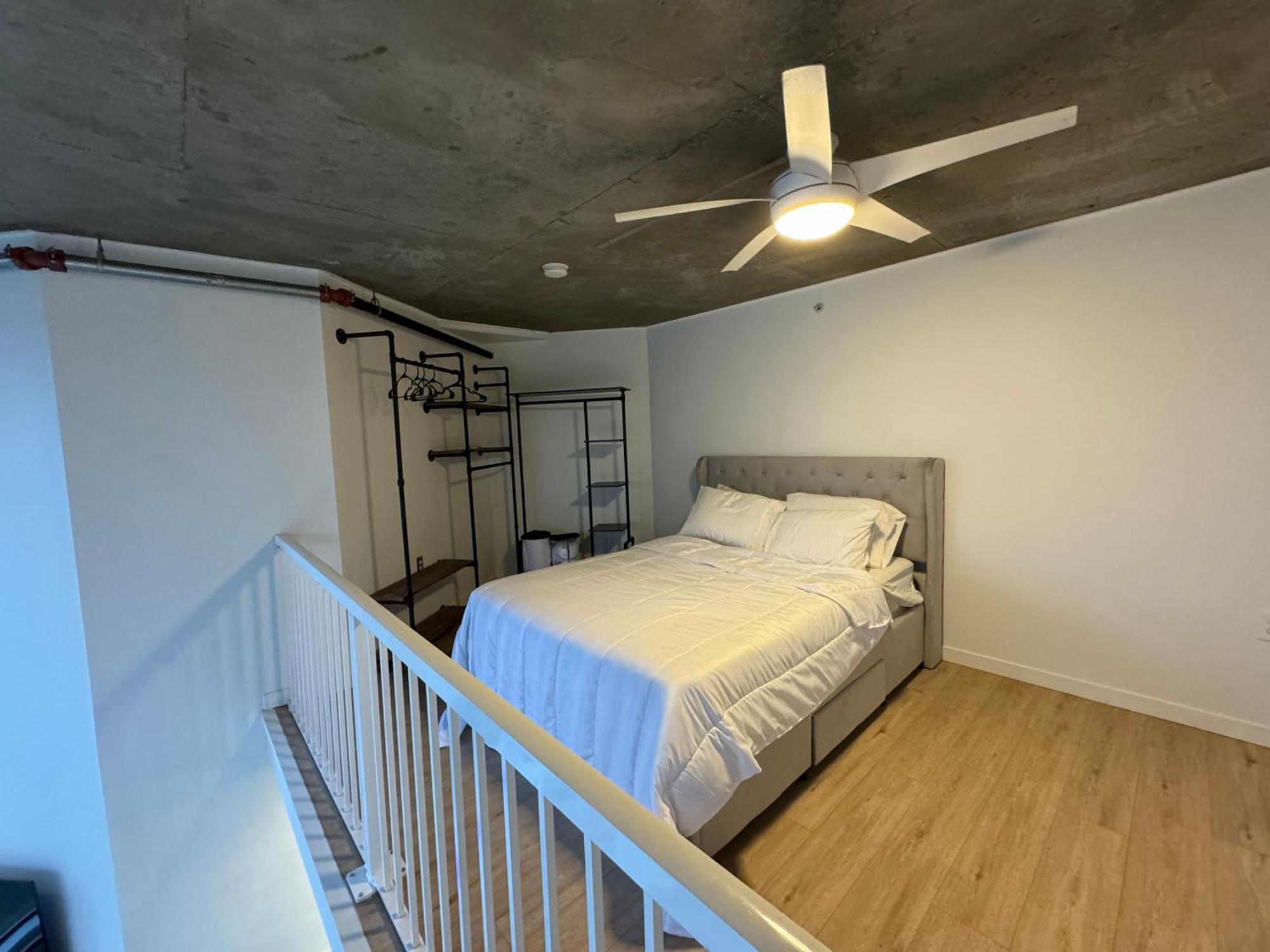 Apartment Luxury Loft In Downtown Vancouver