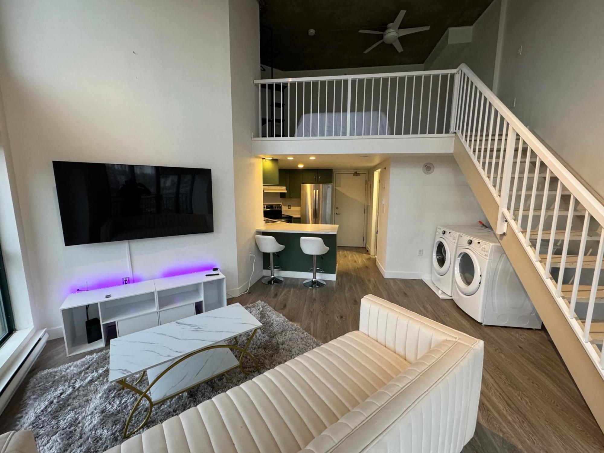Apartment Luxury Loft In Downtown Vancouver