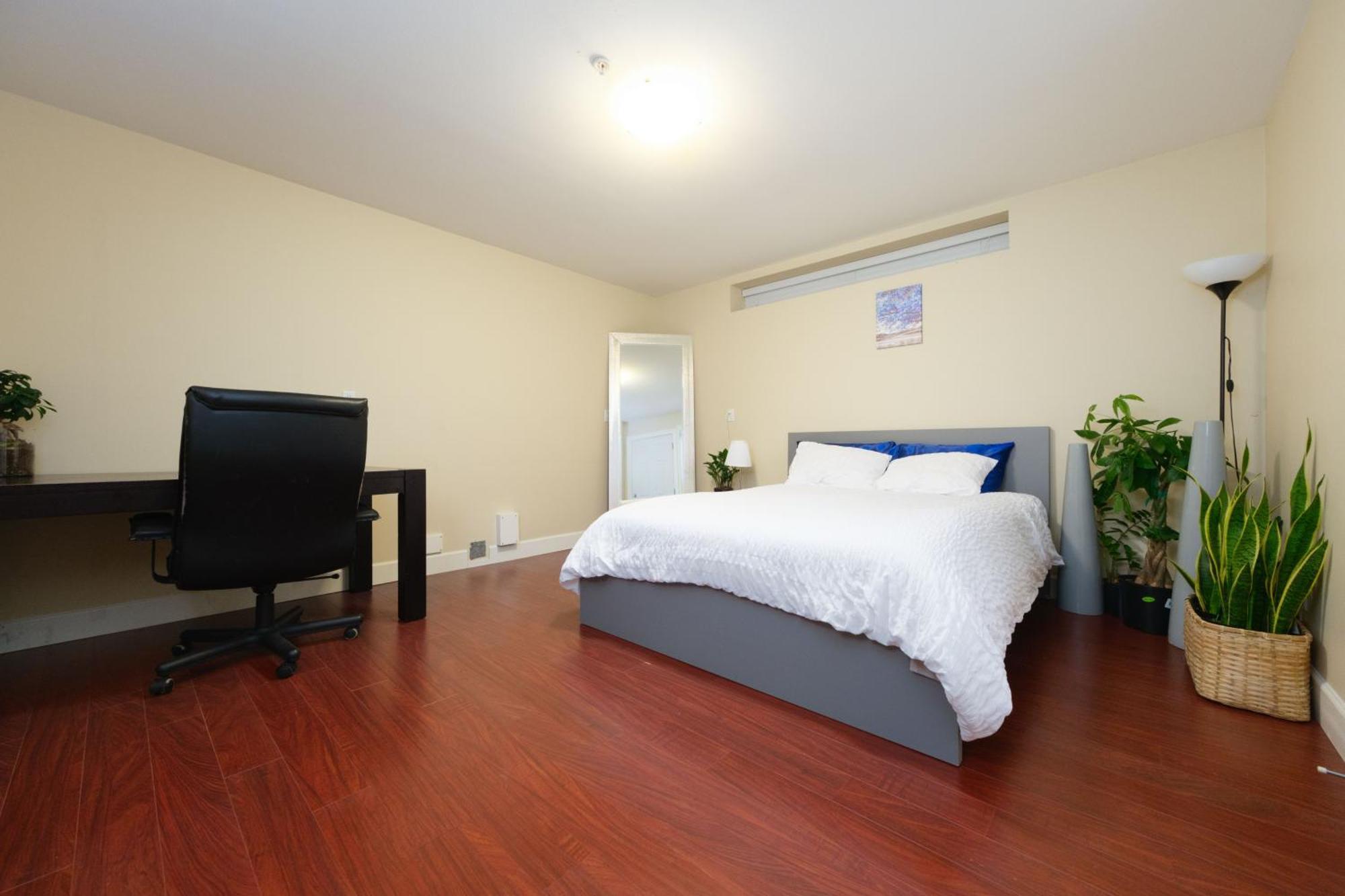 Homestay Cambie & 61st Ave Homestay