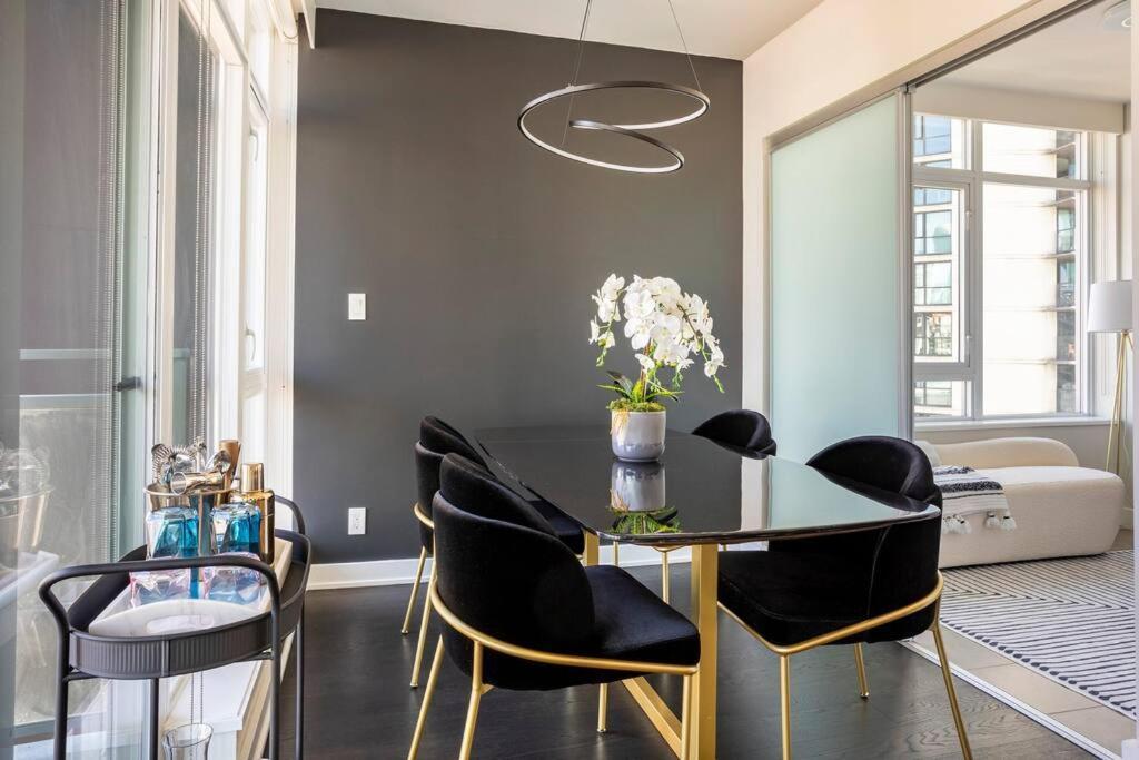 Apartment Downtown Yaletown Collection