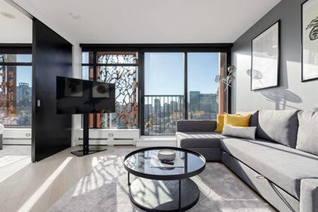 Cozy 1br In West Cordova * Vancouver