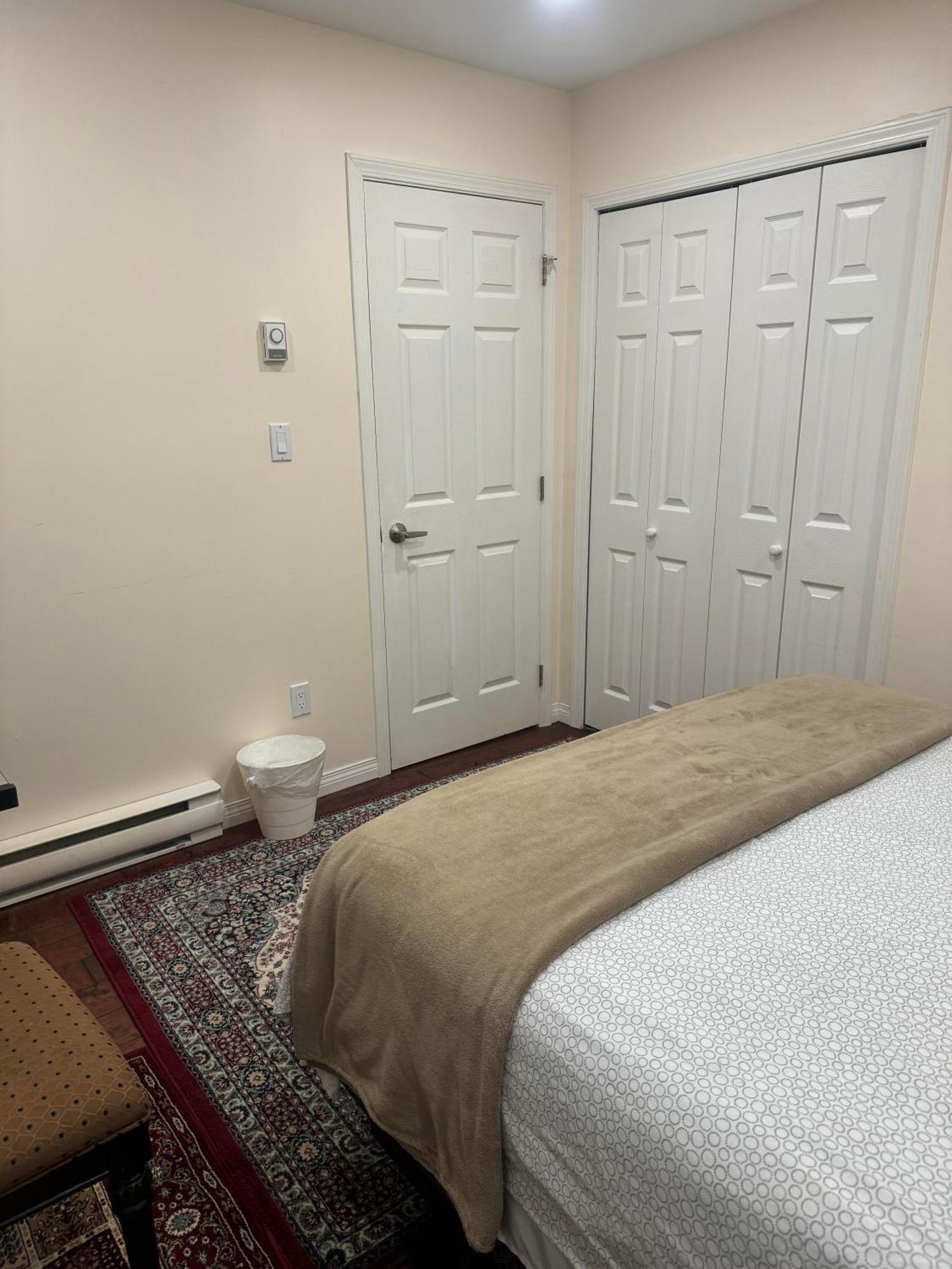 Privatunterkunft Comfortable Guest Near Downtown & Sights & Stores Vancouver