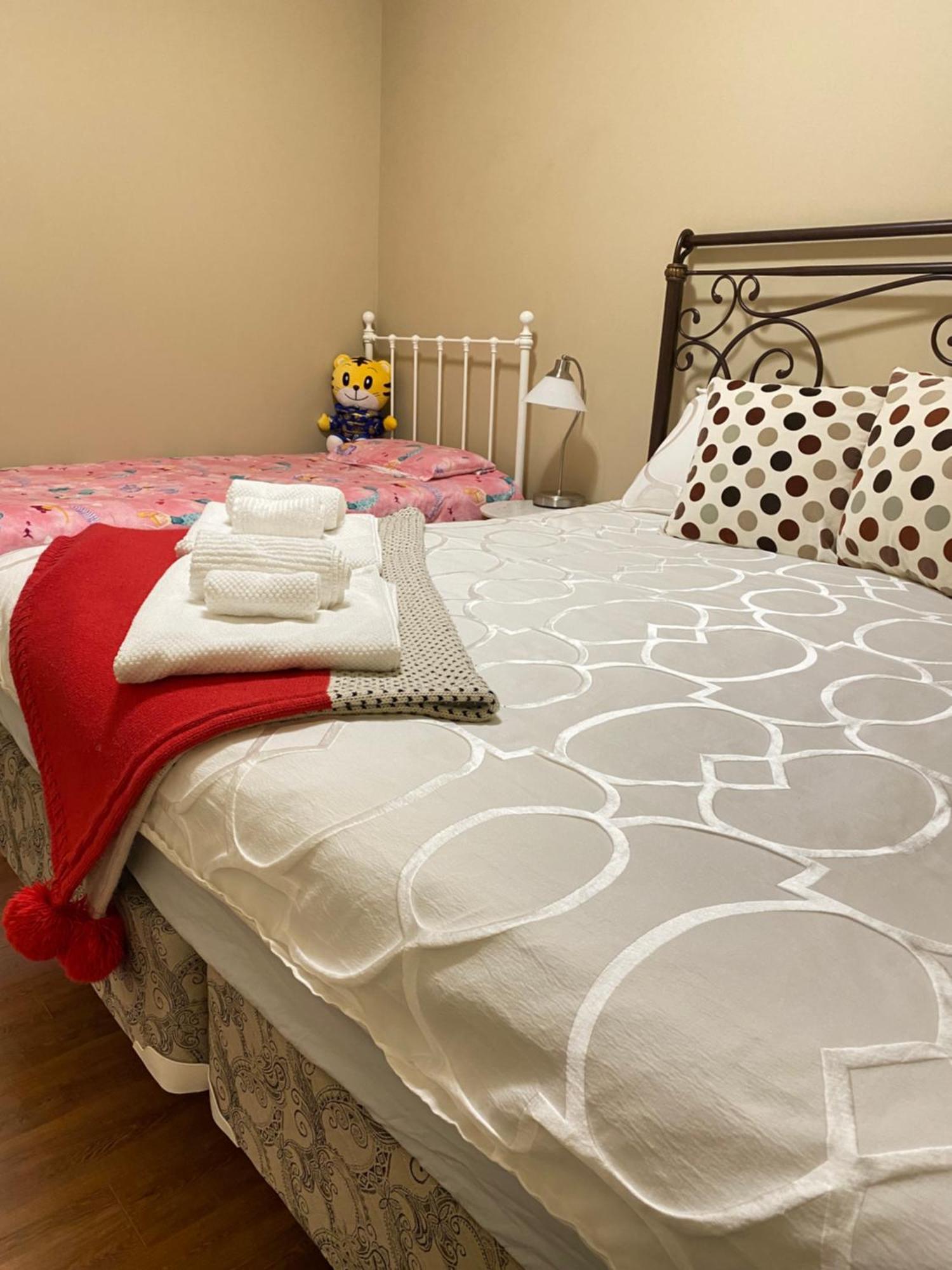 Hudson House Guest house *