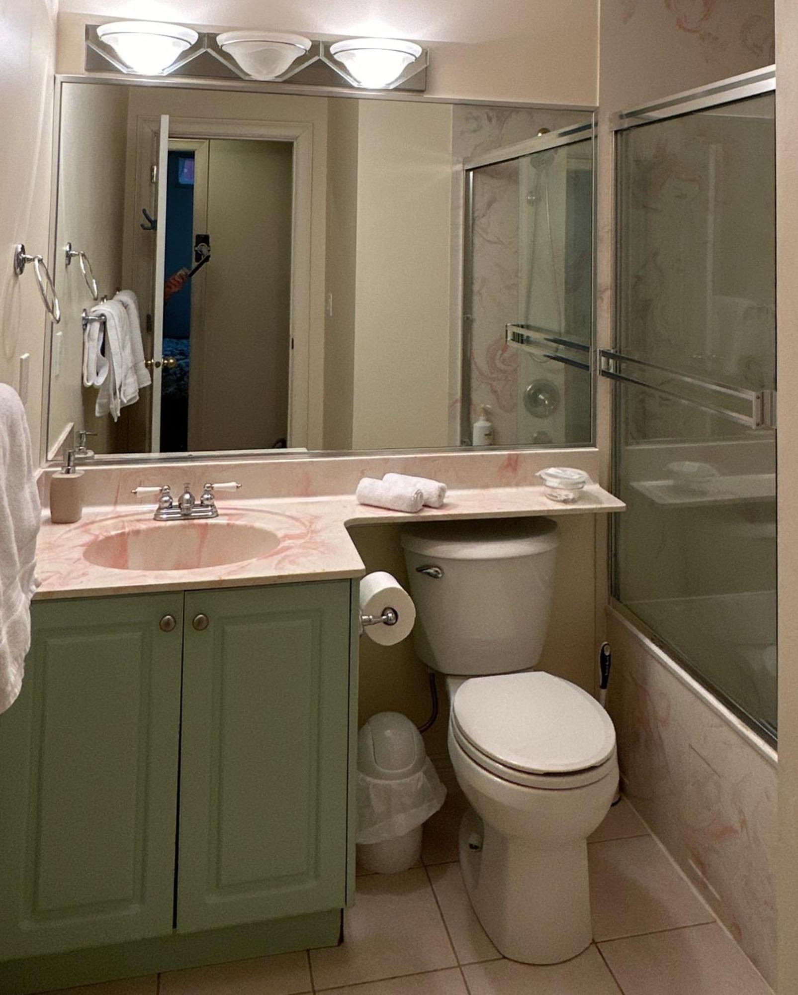 Sixpine - 2 Bedroom Apartment *