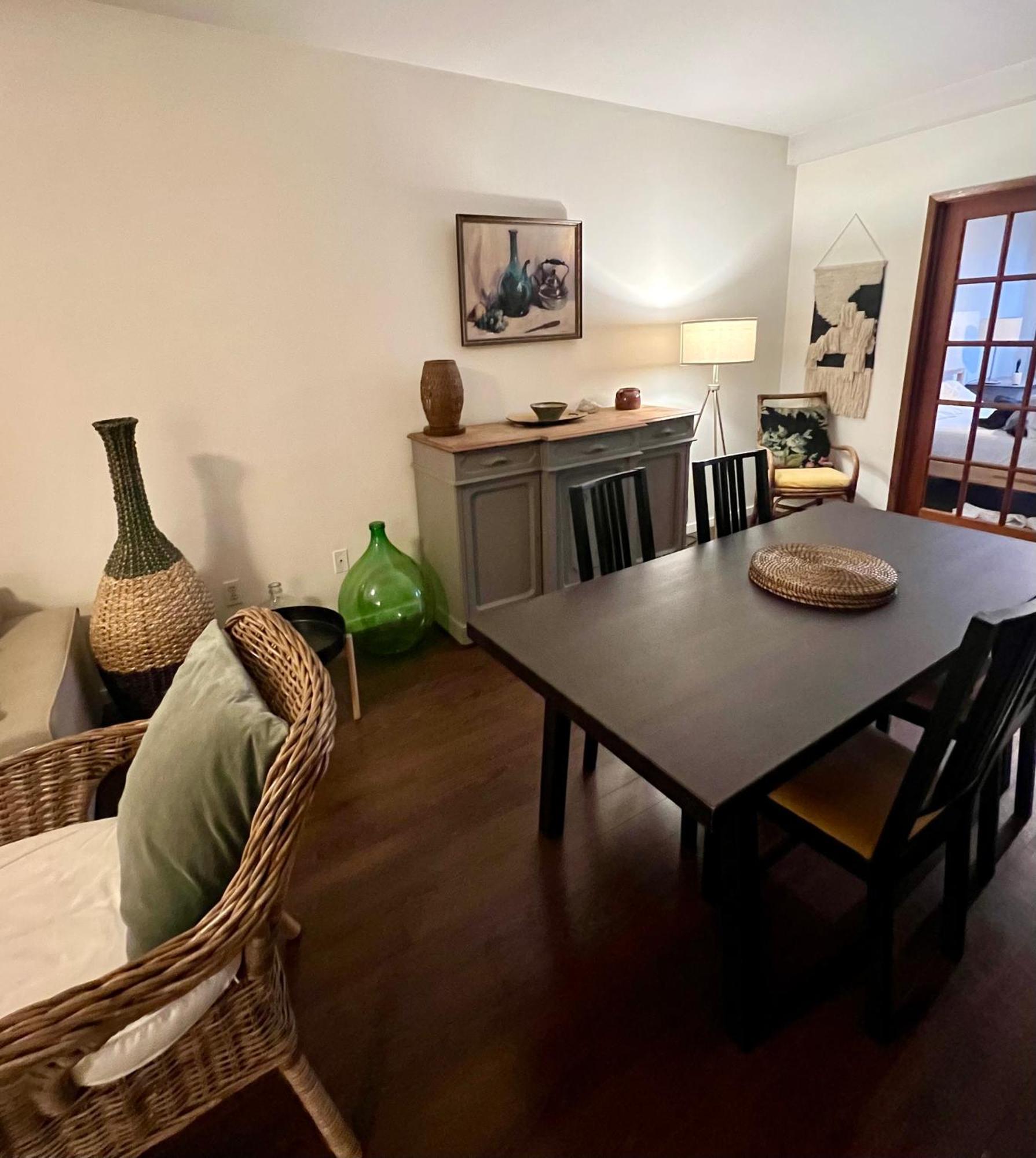 Charming Heritage With Mountain And City Views Apartment Vancouver