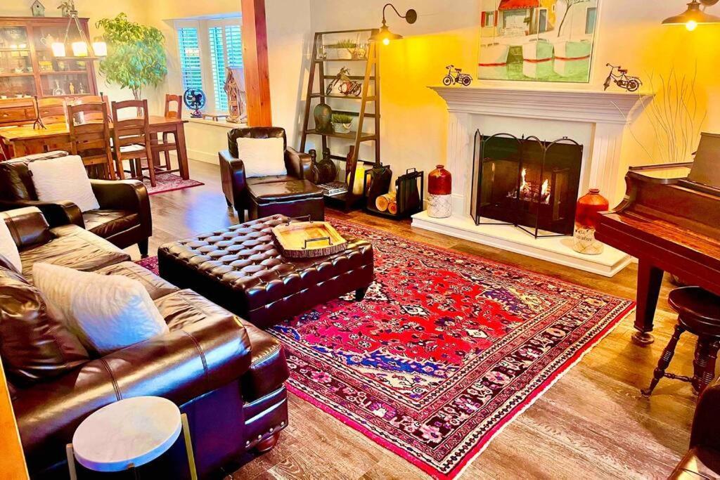 Corkscrew Willow Estate *
