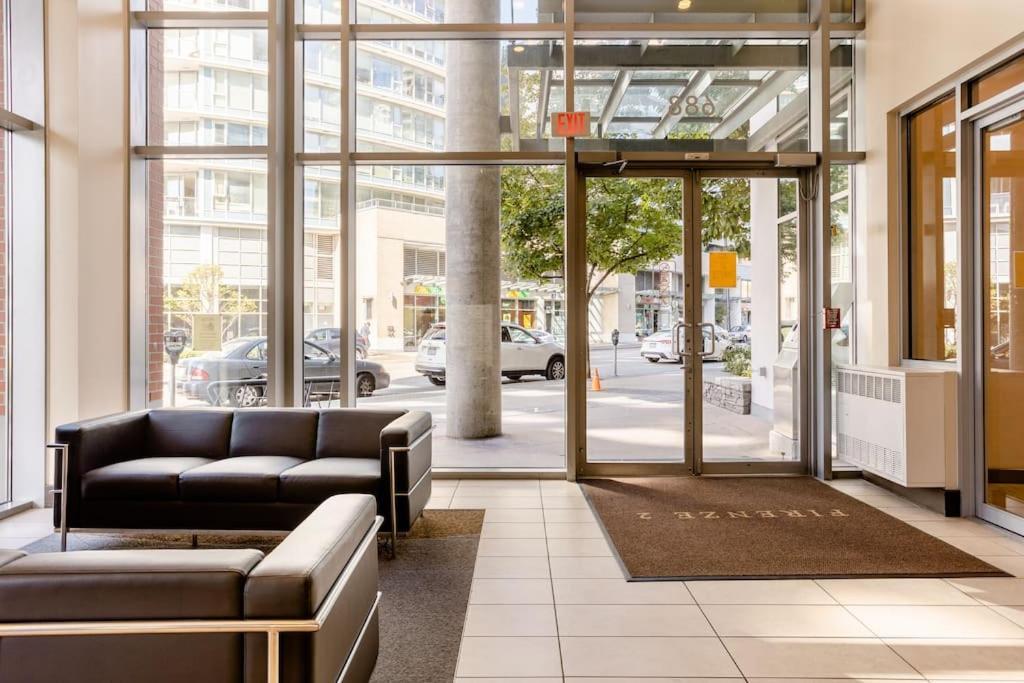 Vancity Suites Apartment *
