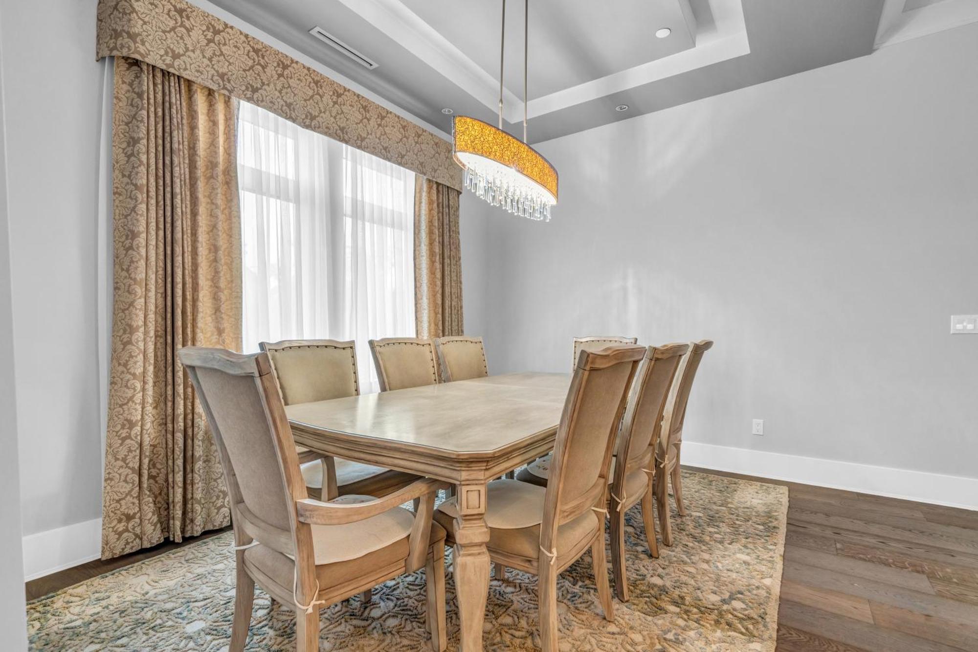 West Cozy Retreat By Host Launch Vancouver
