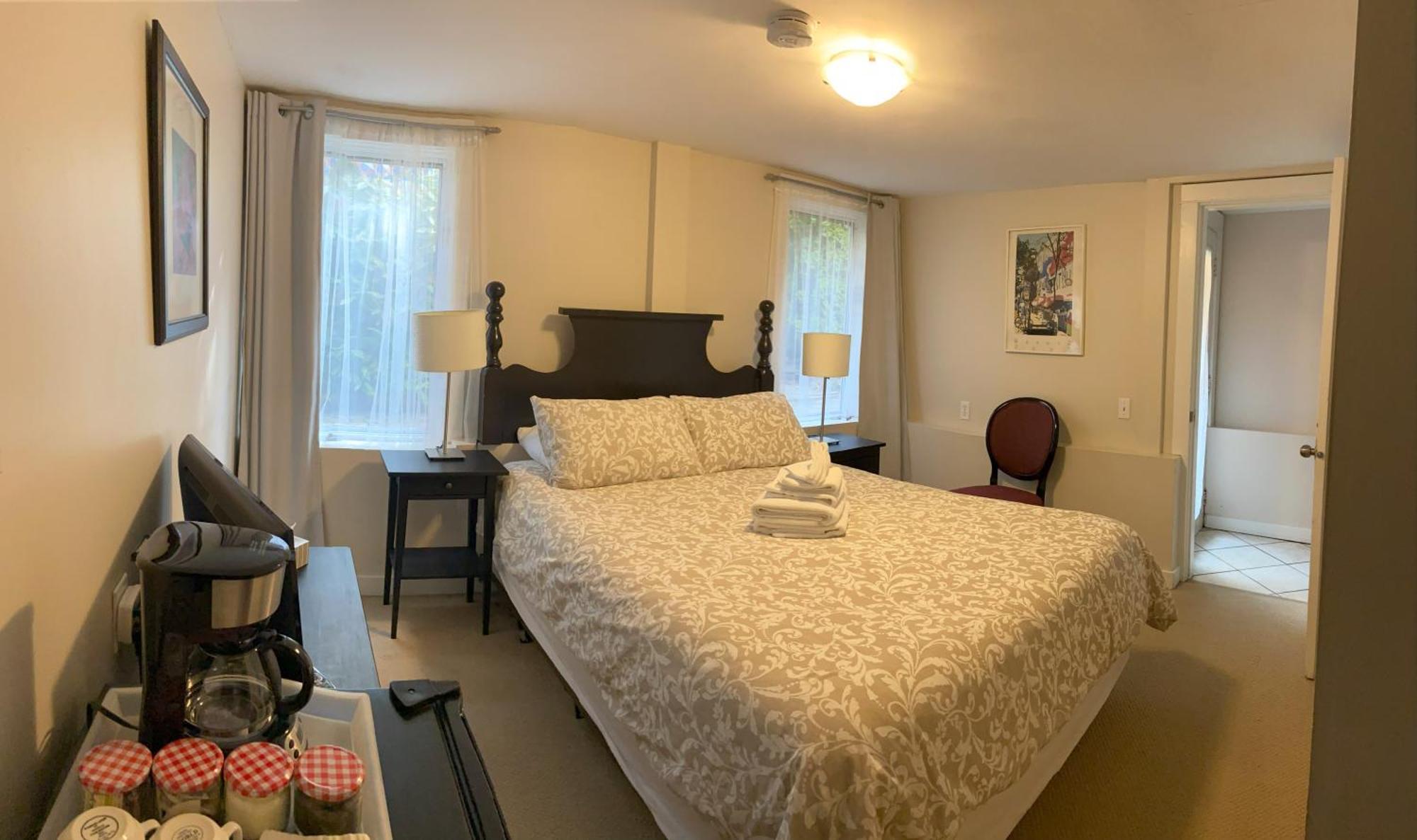 Douglas Bed & Breakfast