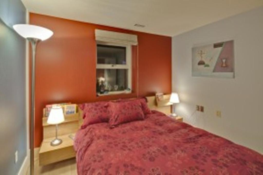 Bed & Breakfast House On Dunbar B&B