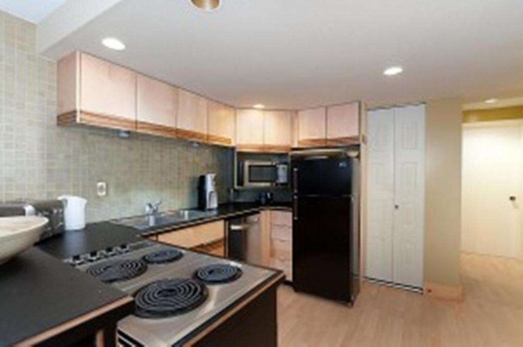 Bed & Breakfast House On Dunbar B&B 4*