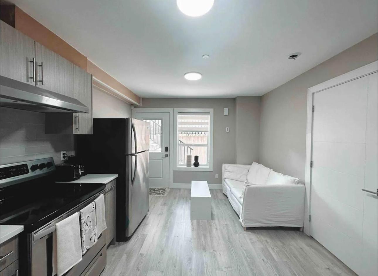 Apartment Modern Guest In Vancouver