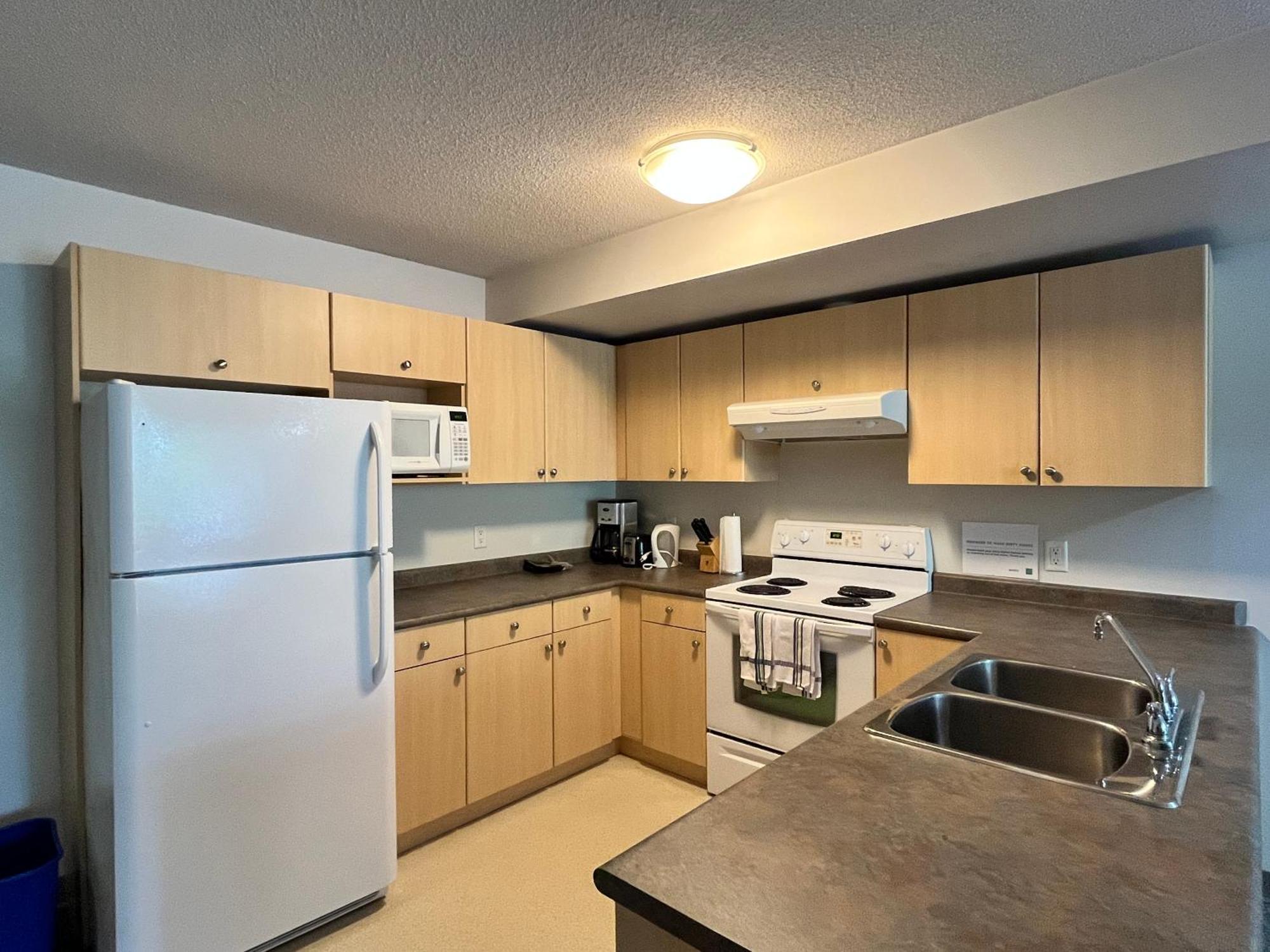 Apartment Carey Centre On Ubc Campus *