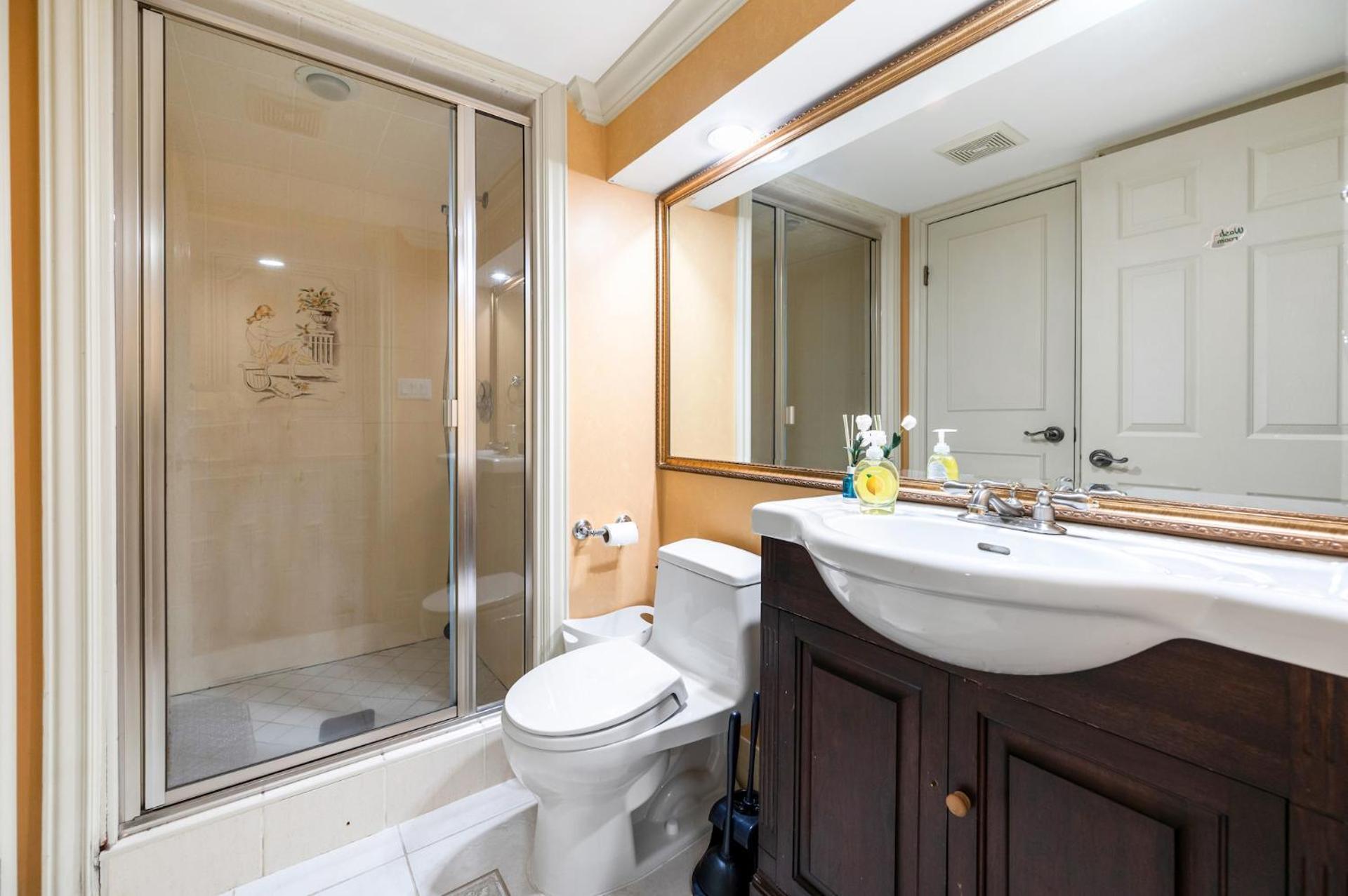 Charming Retreat On Cypress Street, Your Away From Gasthof Vancouver