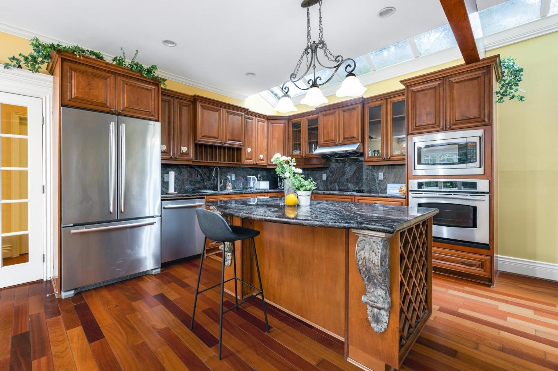 Charming Retreat On Cypress Street, Your Away From *