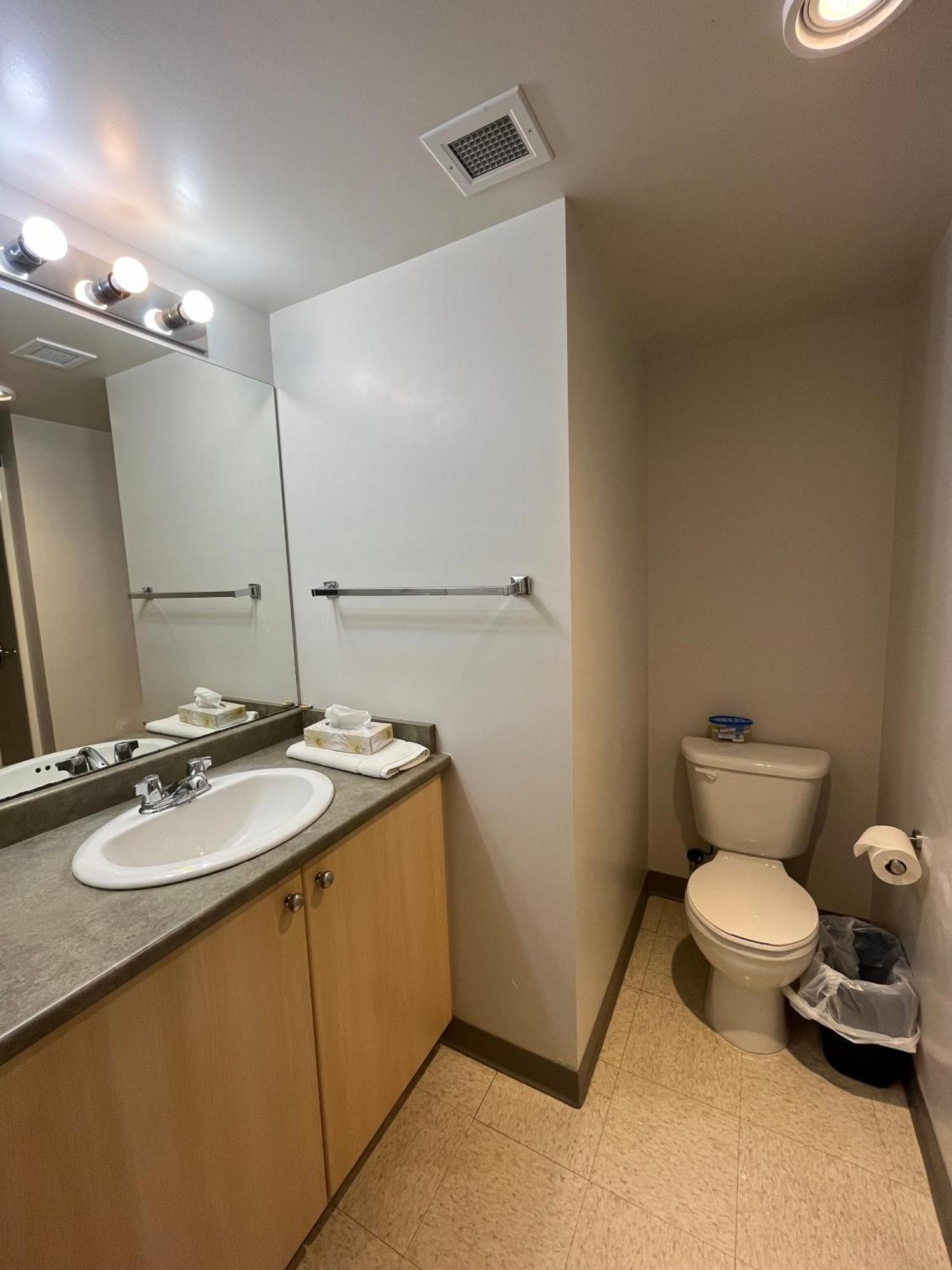 Carey Centre On Ubc Campus Apartment Vancouver