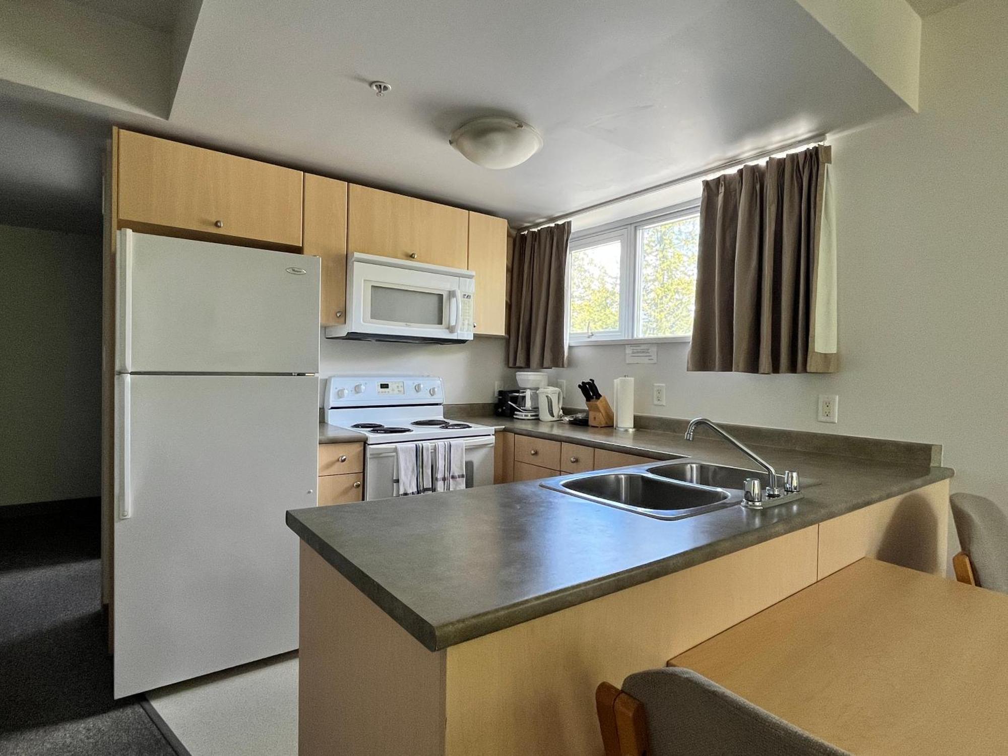 Carey Centre On Ubc Campus Apartment *