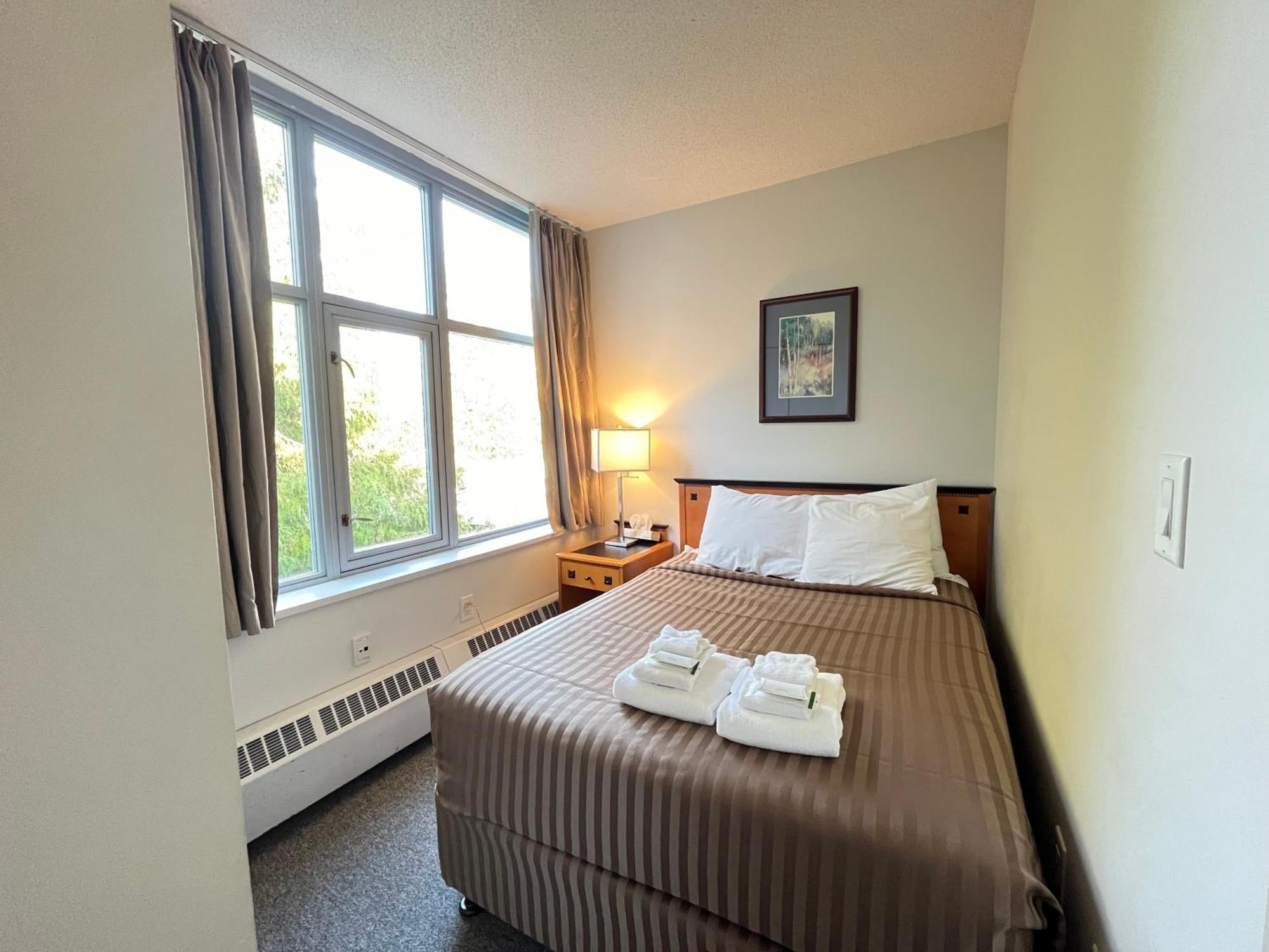 Carey Centre On Ubc Campus Apartment Vancouver