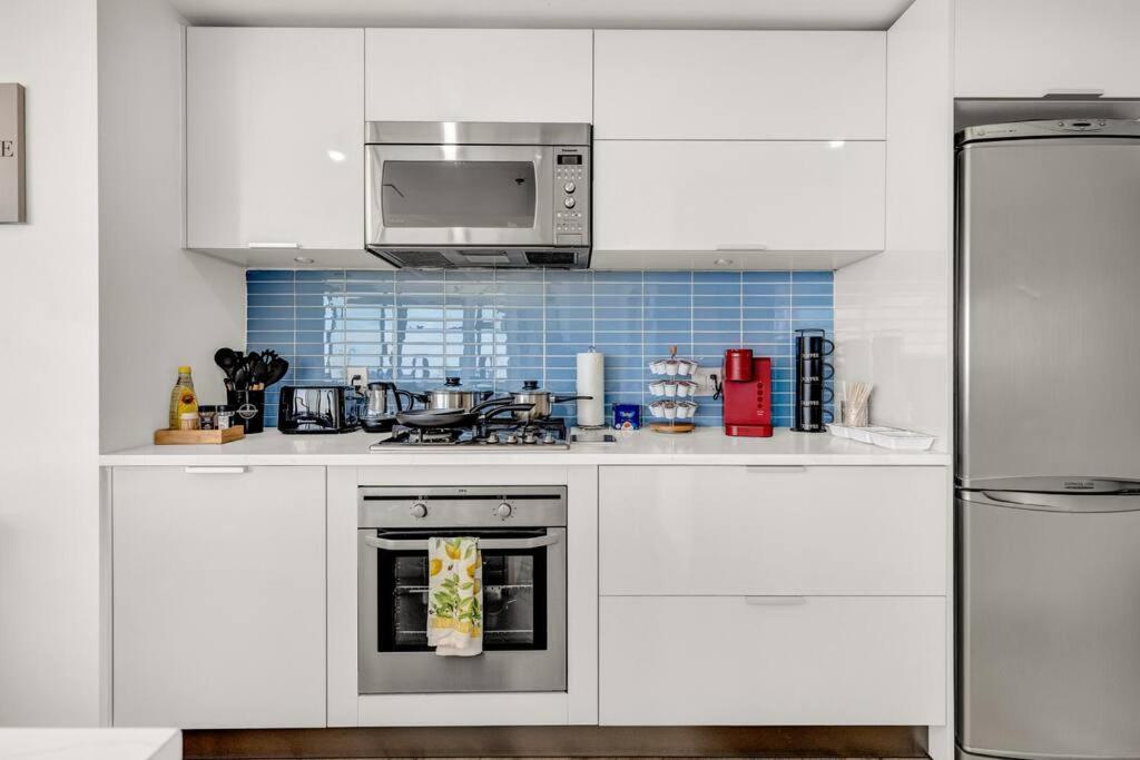 Luxury With Views! *