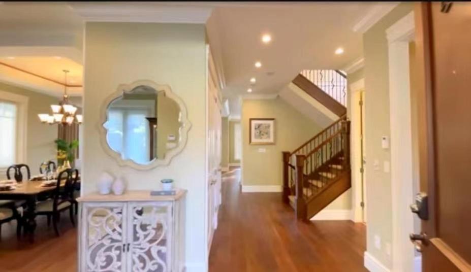 Spacious Cozy House In West Homestay