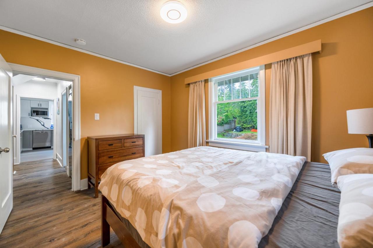 Ferienhaus Charming Garden Retreat In Prime Van Location Vancouver