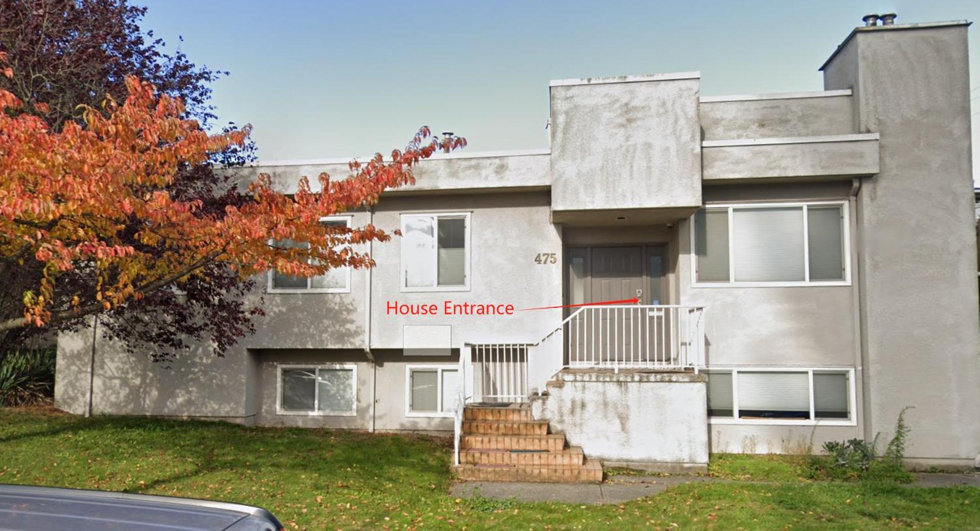 5 Mins Walk To Skytrain Station