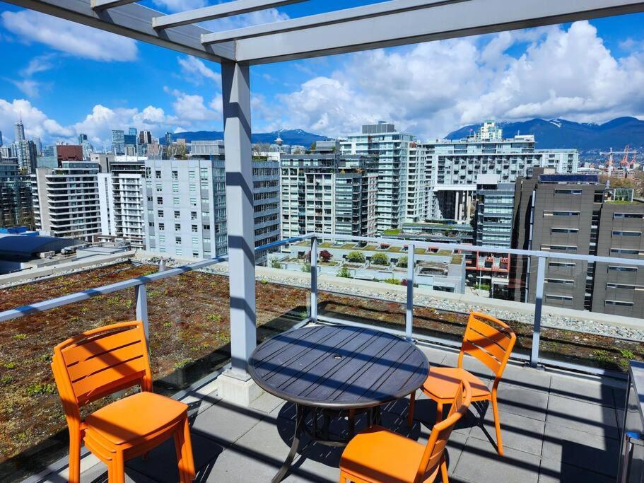 Apartment Bright Downtown *