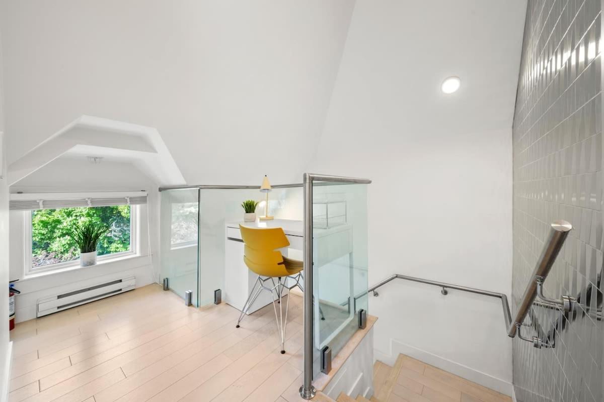 Apartment Cozy In Trendy West End Dt With Free Parking