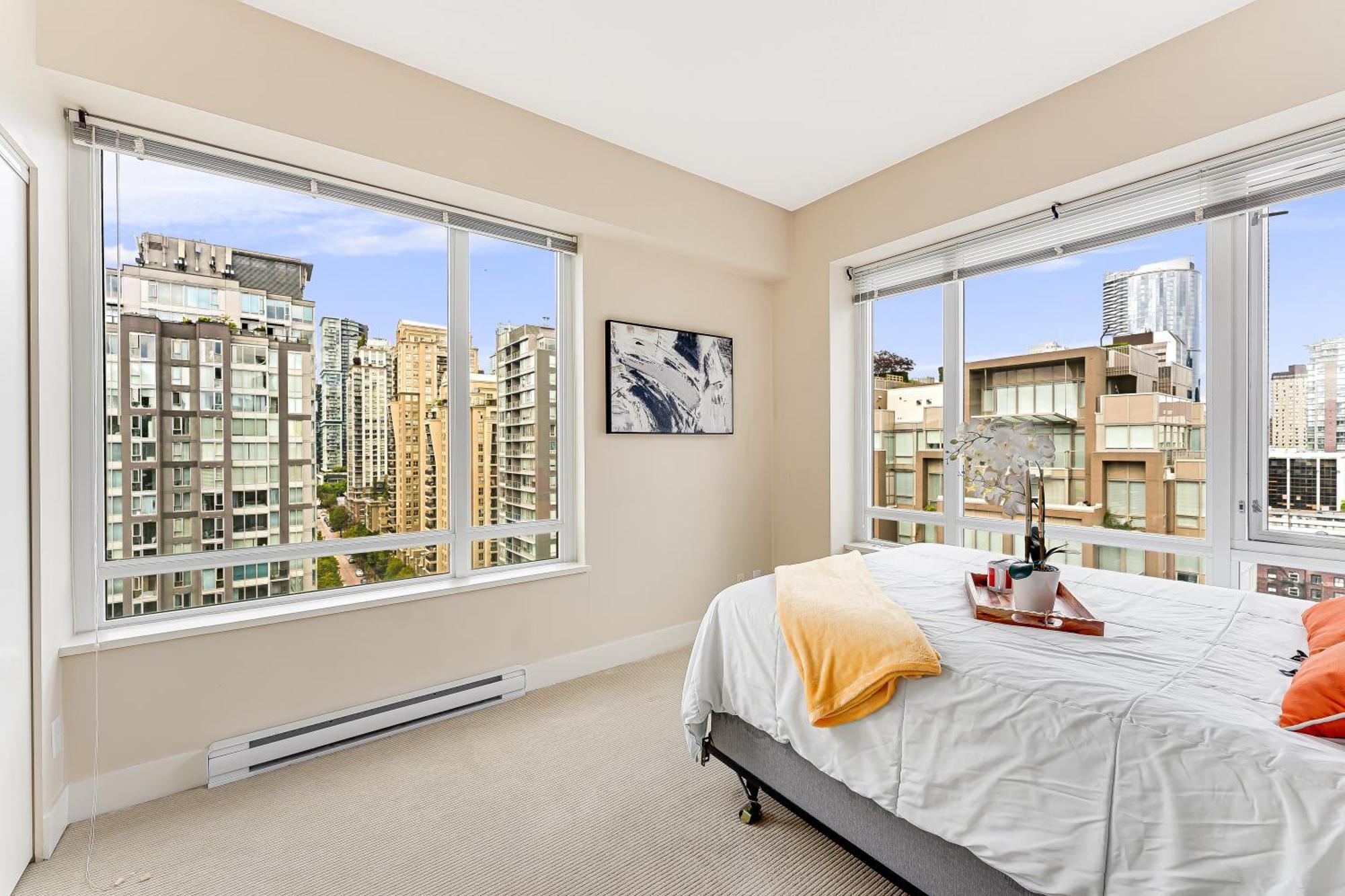 Urban Oasis 1 Bed Apt With Stunning City Views * Vancouver