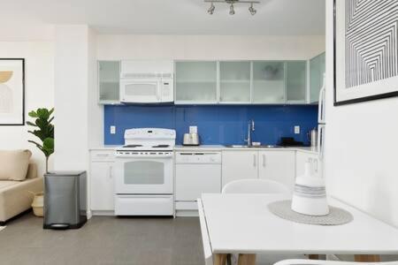 1br Stunning View In Dt Gastown Holiday home