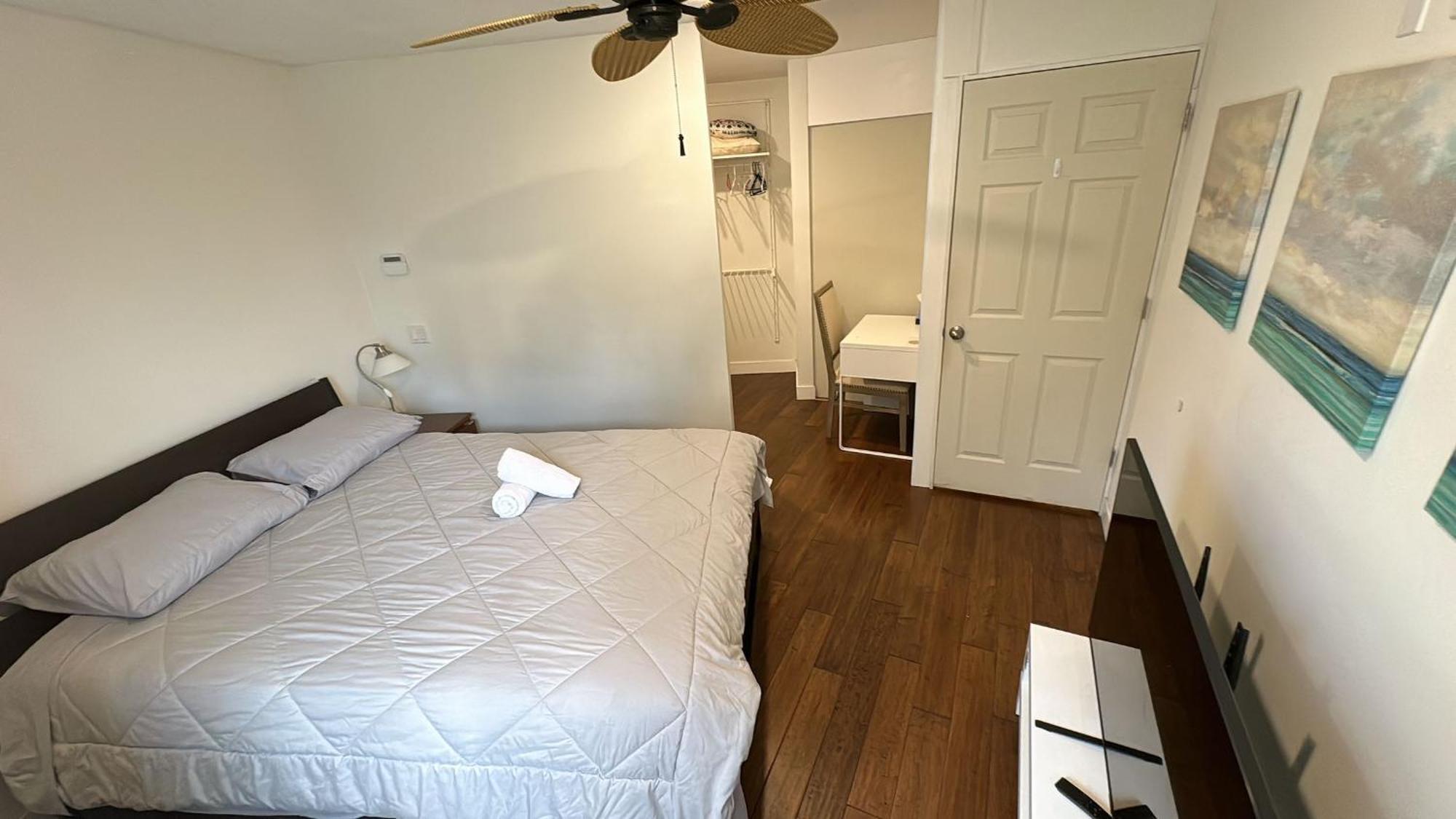 5 Mins Walk To Skytrain Station