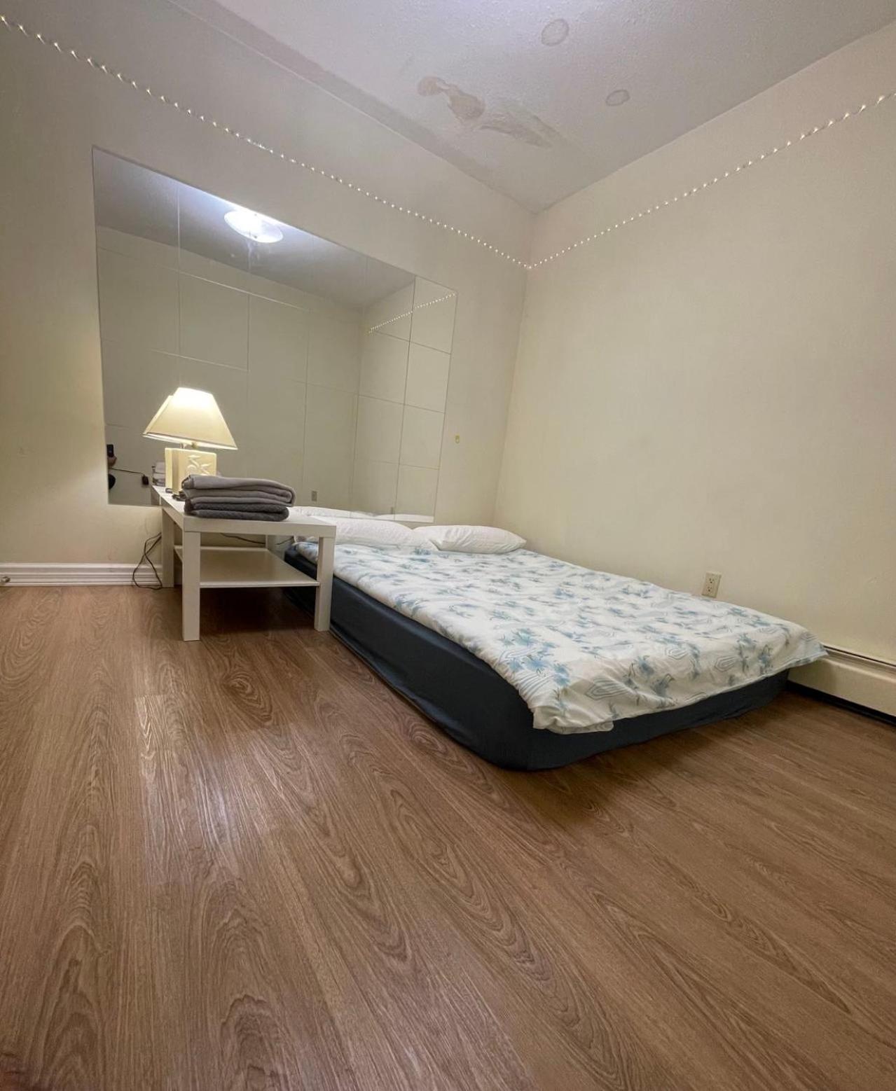 Gasthof Stylish & Retreat - Basement Vancouver
