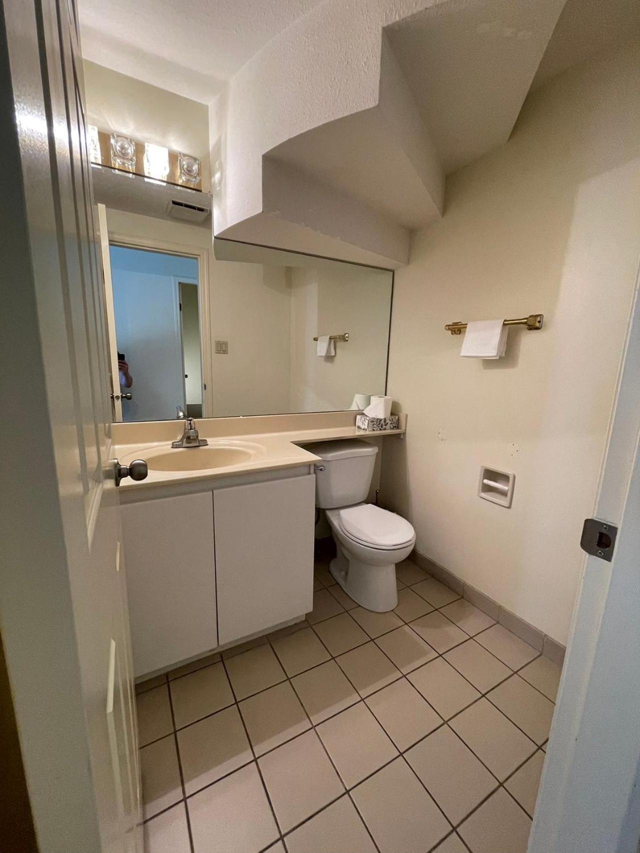 Stylish & Retreat - Basement Gasthof *