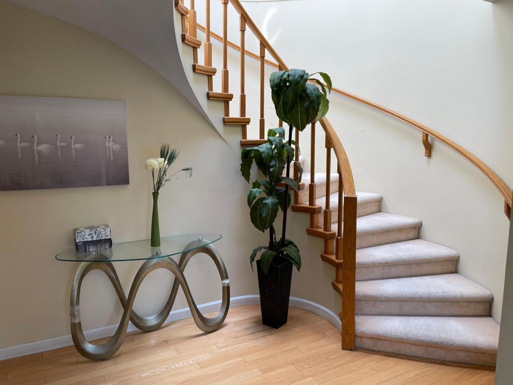 Stylish & Retreat - Basement Vancouver
