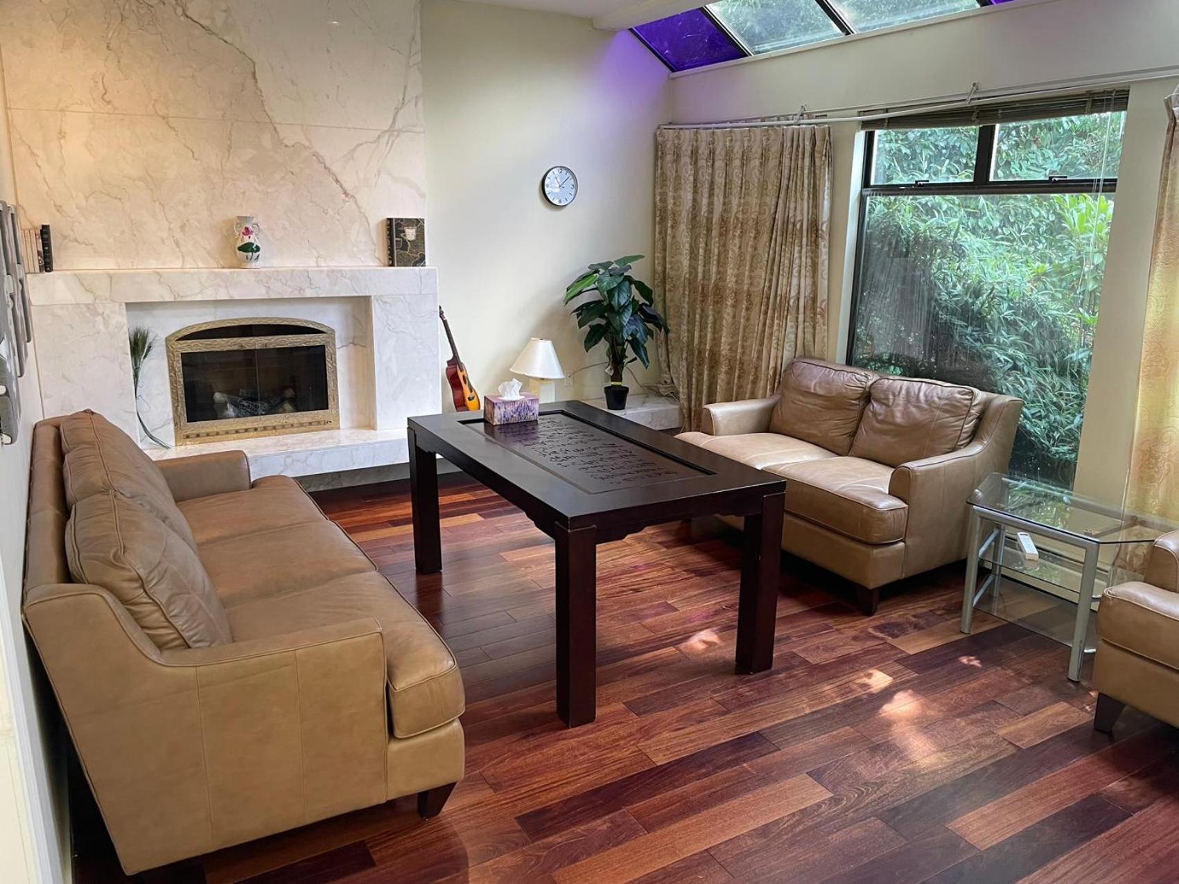 Stylish & Retreat - Basement *