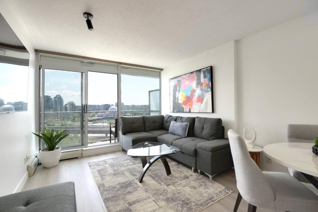 Apartment Luxary Downtown With Free Parking *