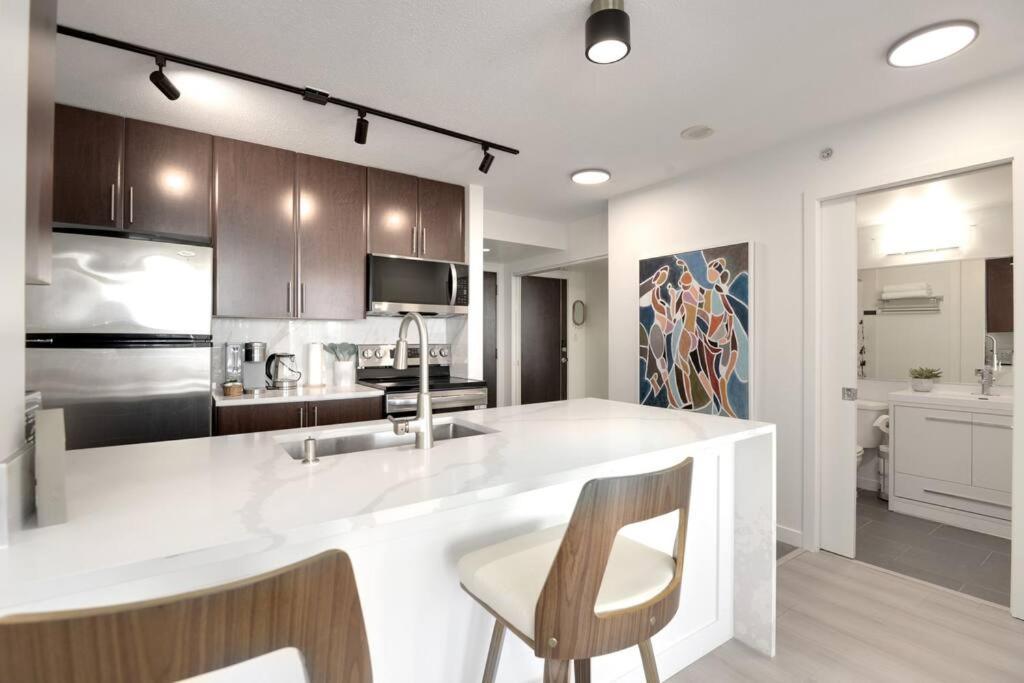 Apartment Luxary Downtown With Free Parking *