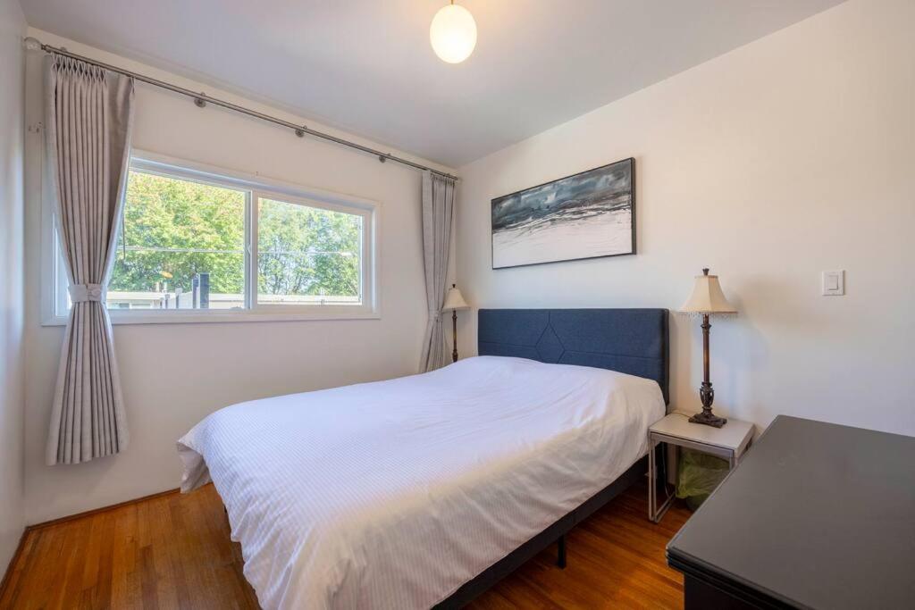 Holiday home Romantic Getaway Near The Heart Of