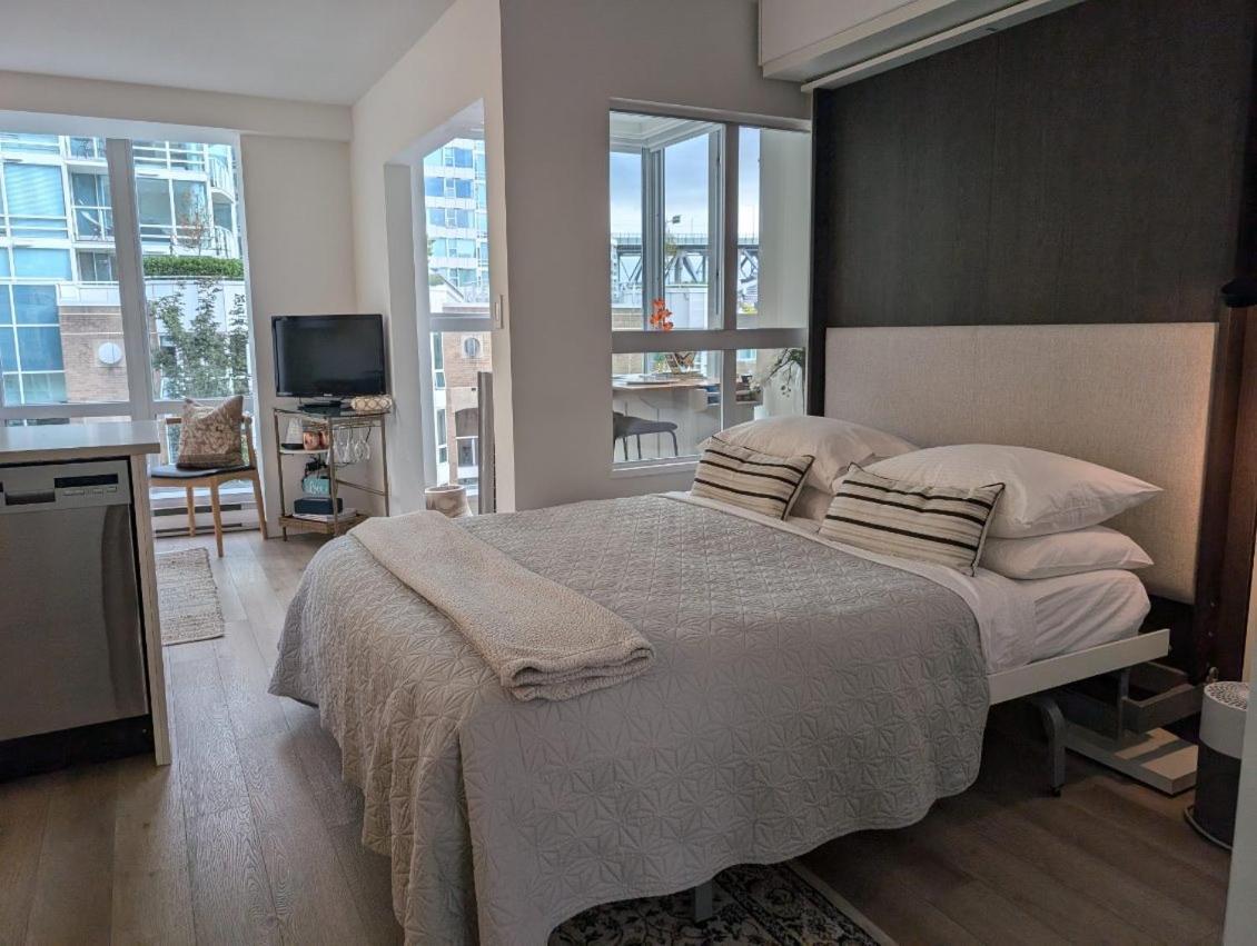 Penthouses Of Ave