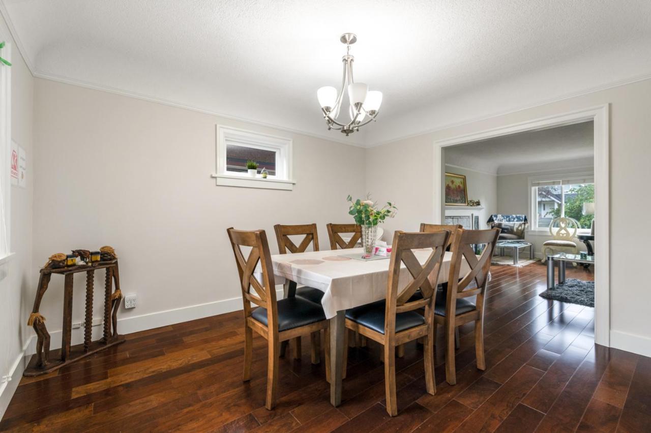 Homestay Charming Coastal Haven In With Shared Bathroom *