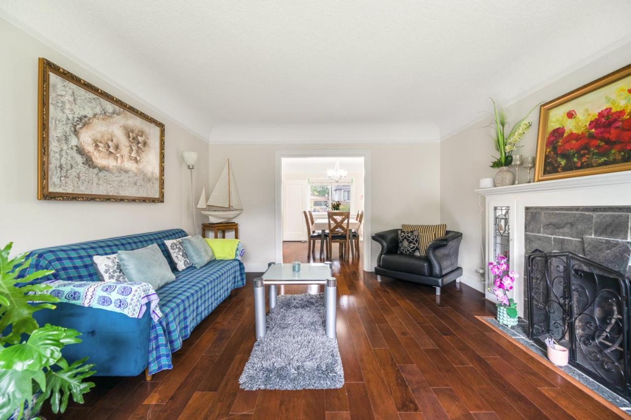 Charming Coastal Haven In With Shared Bathroom Homestay Vancouver